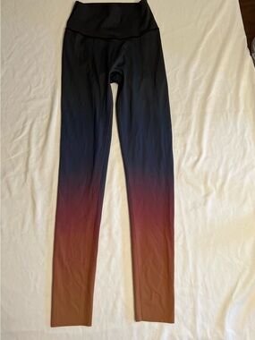 VSX Black to Brown Ombre Leggings with Red Accent